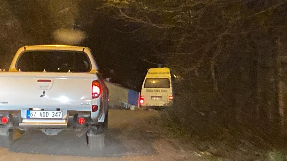 Dini nikahlı eşini silahla vurarak öldürdü