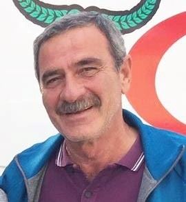 Erik ağacından düşen öğretmen hayatını kaybetti