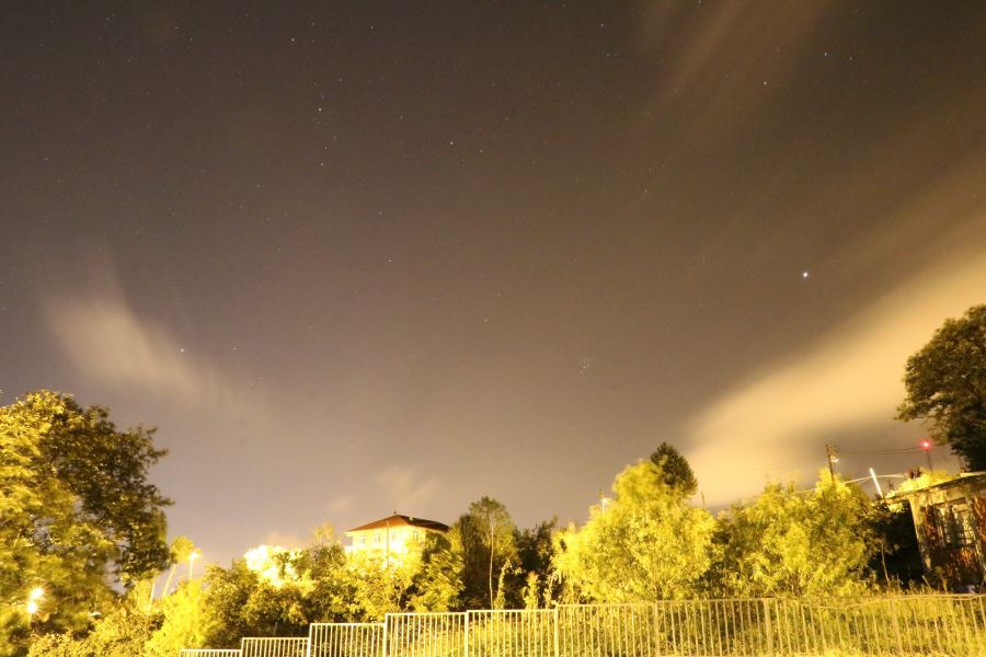 Gece saatlerinde meteor yağmuru görüntülendi