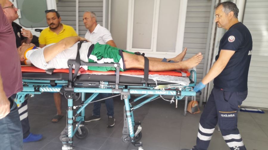 Motosikletinin hakimiyetini kaybetti, yaralandı