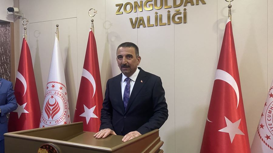 Yeni Vali Hacıbektaşoğlu görevine başladı