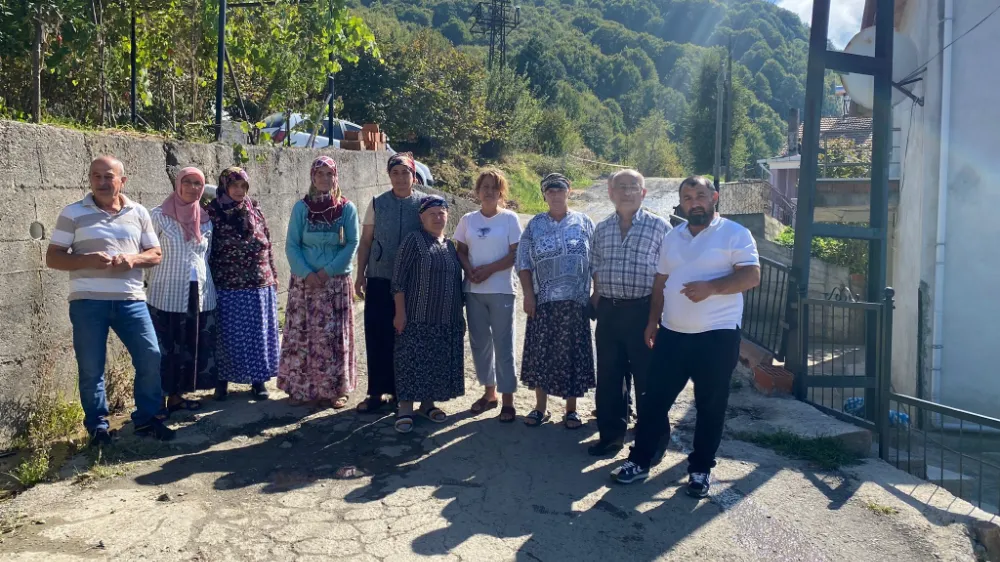 Mahalleliden 35 haneye doğalgaz hattı getirmeyen firmaya tepki