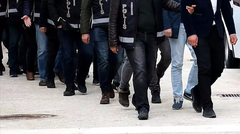 7 yıldır aranan FETÖ firarisi çift yakalandı