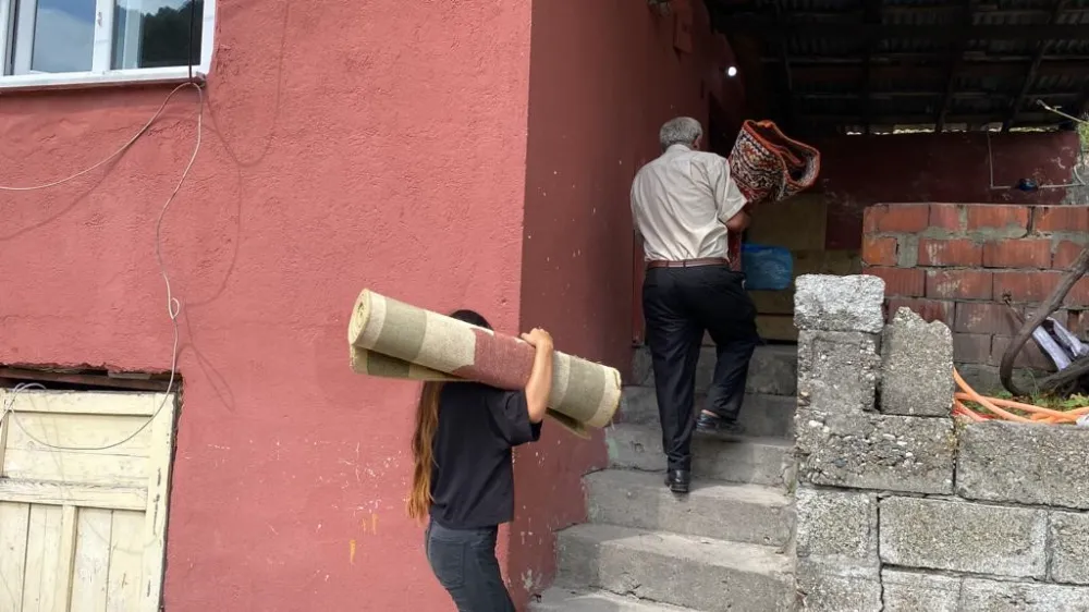 Başka eve yerleştirilip evden çıkarılan aileye ev aldı 
