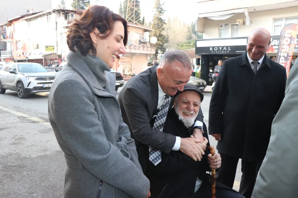 Sesli “Sorunların çözümü bizde”