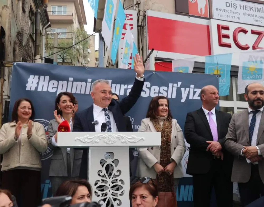 Sesli teşekkür edip başarılar diledi