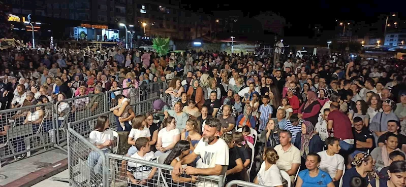 Devrekliler halk müziği ve yağmur ekibi ile coştular
