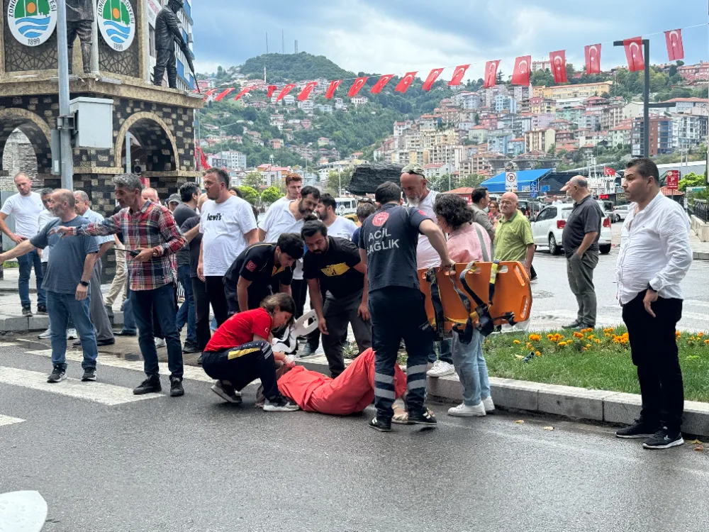 Yaya geçidinden geçene kadına otomobil çarptı