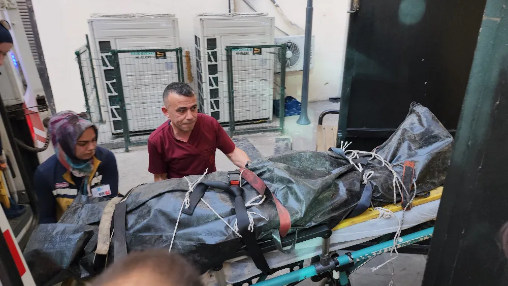  Ruhsatsız madendeki göçükte işçinin cansız bedenine 6 saat sonra ulaşıldı