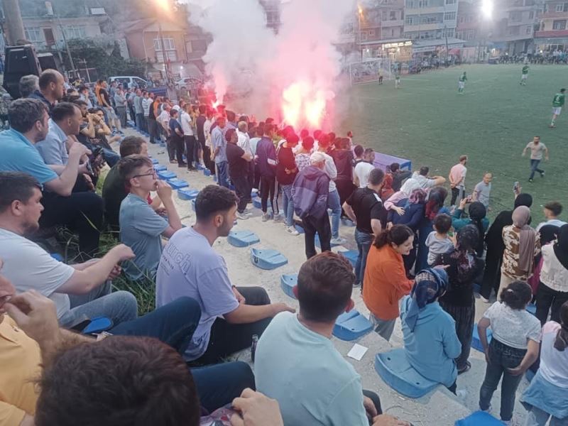 Alaplı’da geleneksel futbol turnuvası düzenlendi