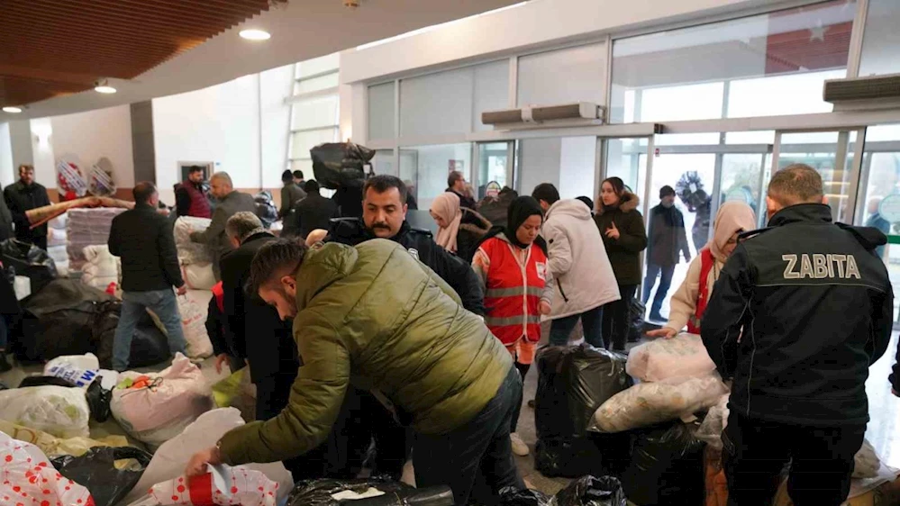 Erbaa deprem bölgesi için seferber oldu