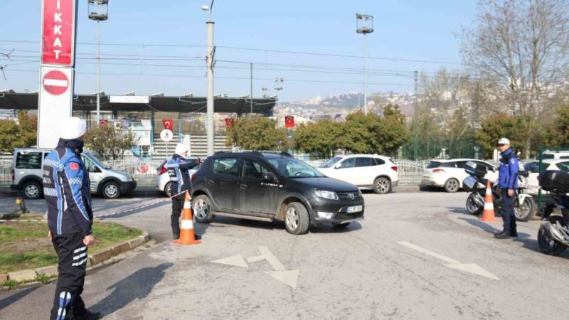 Vatandaşların güvenliği için pazar alanında denetim